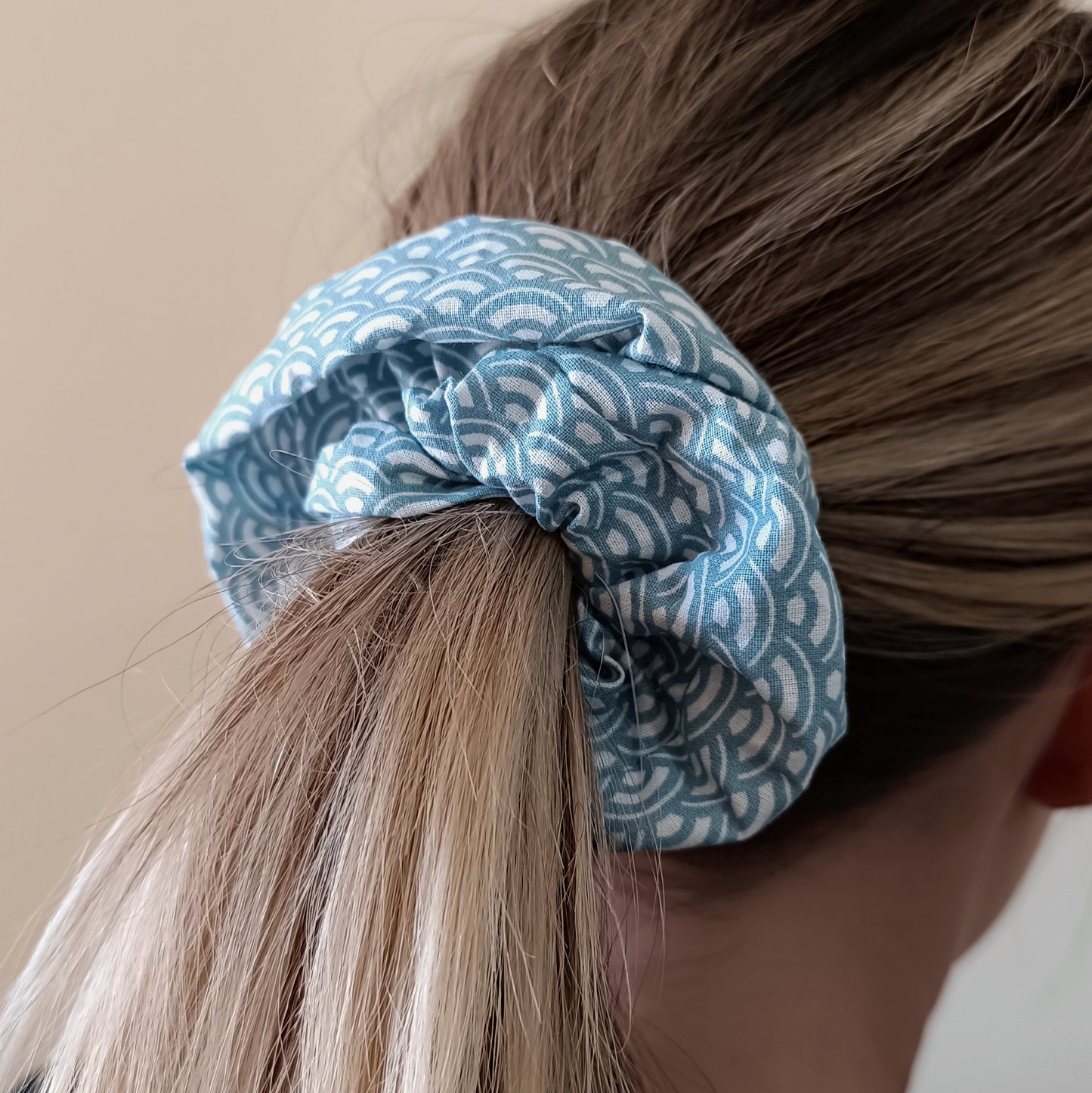 Ionian scrunchie