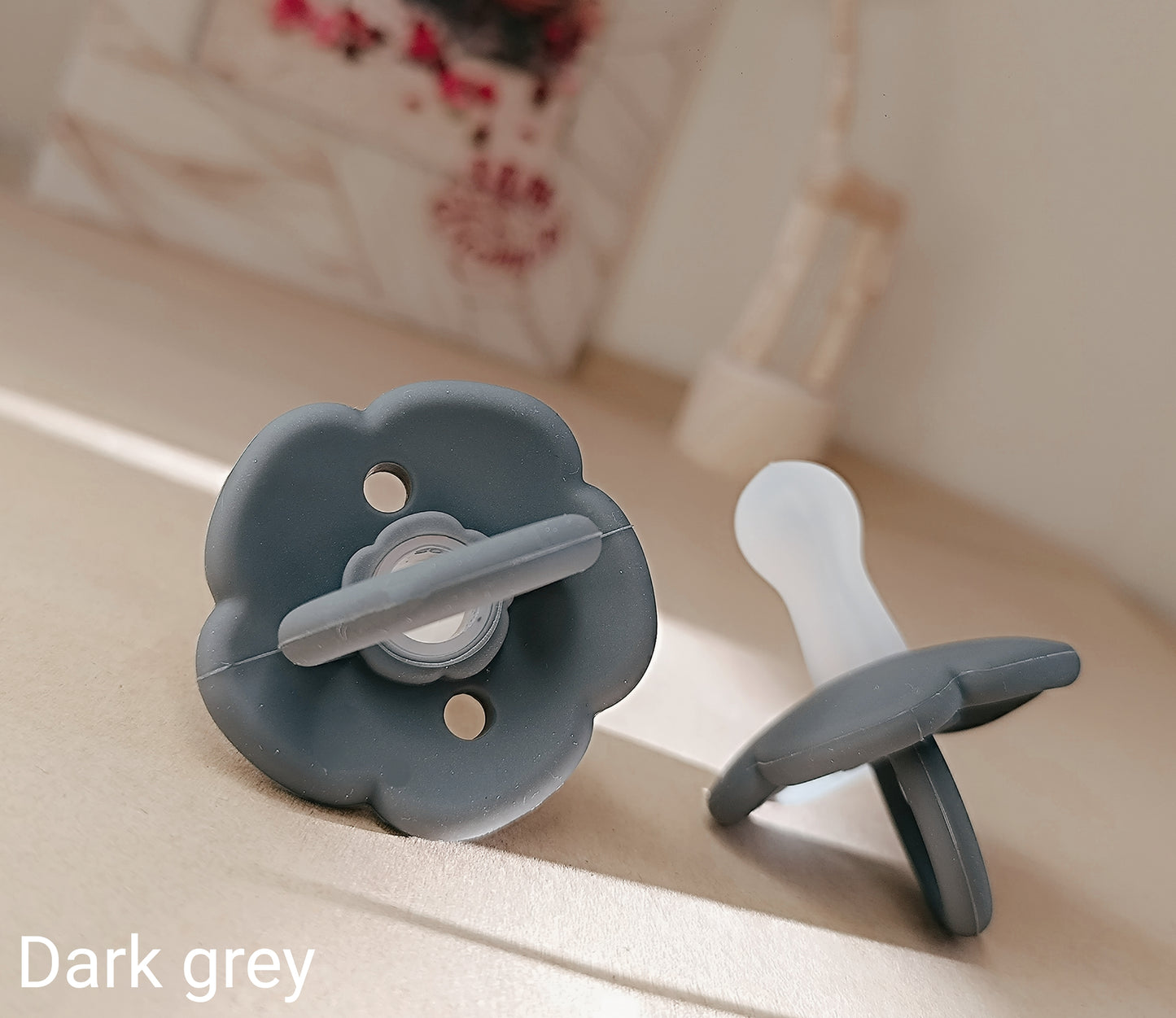 Pacifier Flower dark grey- Μαλακή πιπίλα σιλικόνης