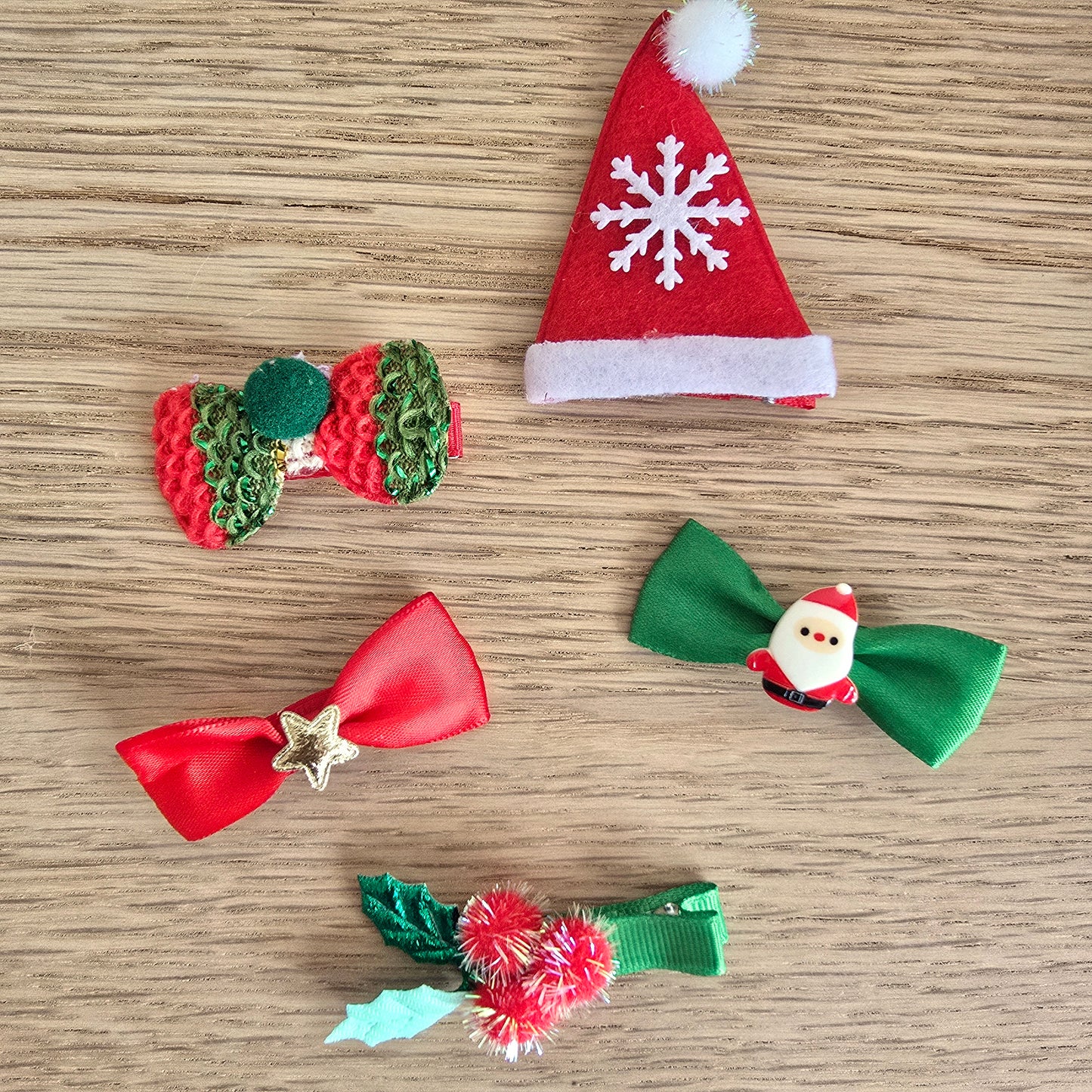 "Merry & Bright" hair clip