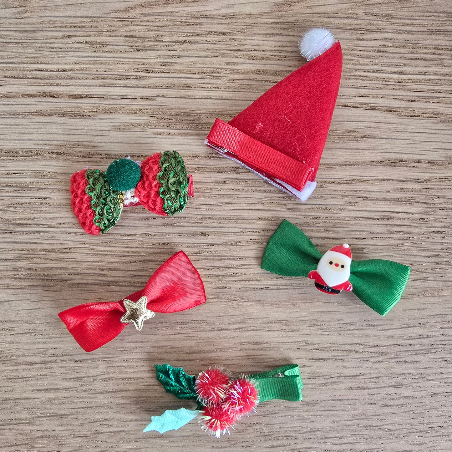 "Merry & Bright" hair clip