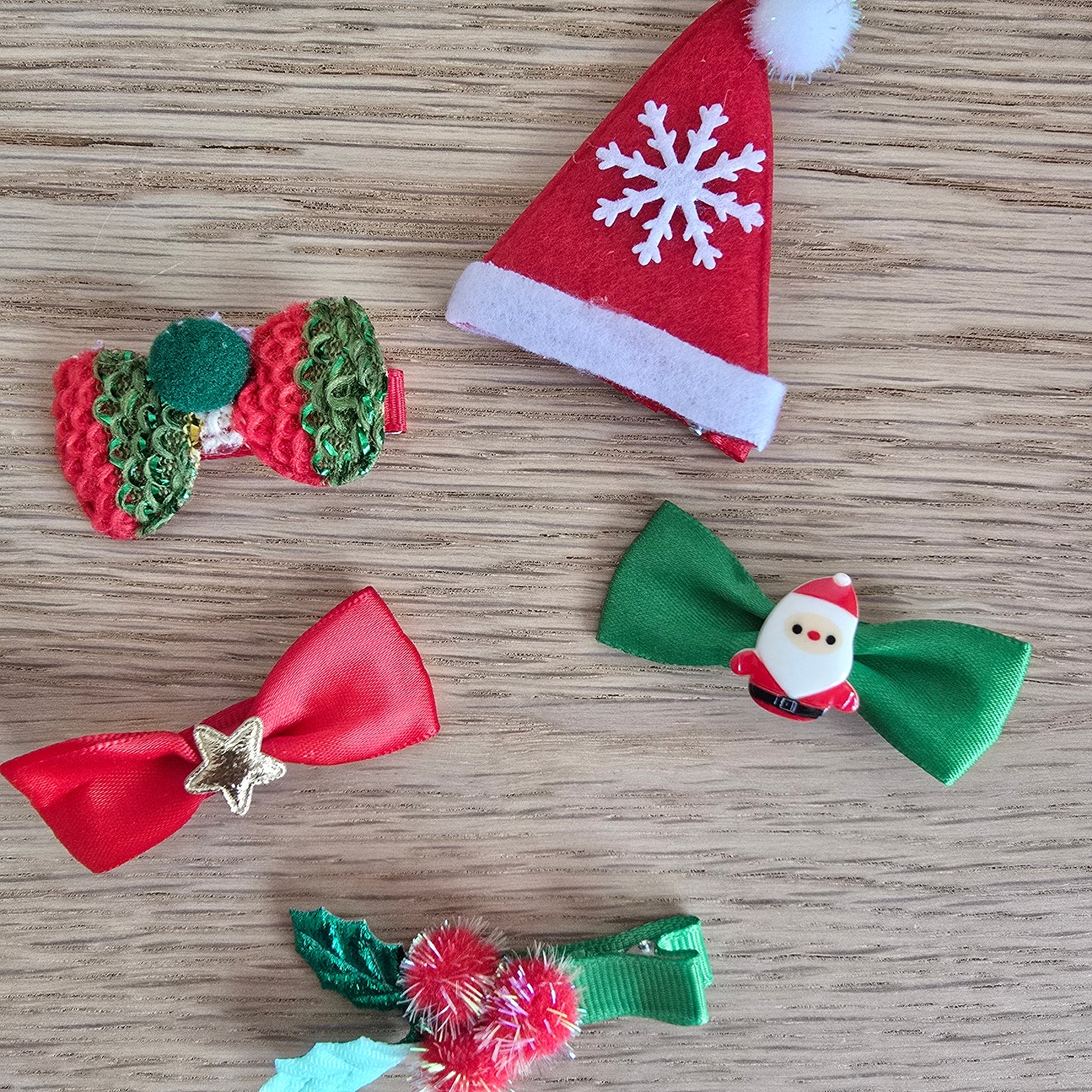 "Merry & Bright" hair clip