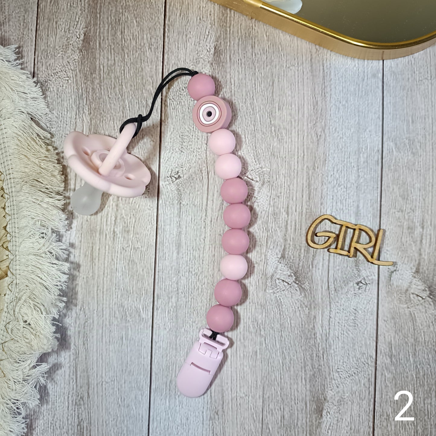 Girl's clip
