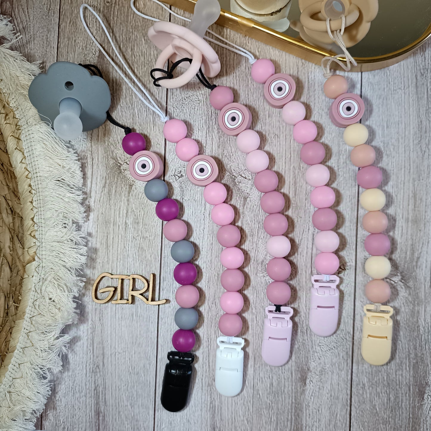 Girl's clip
