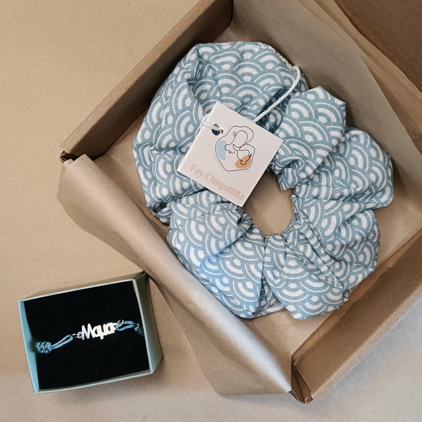 Mini gift box for mom