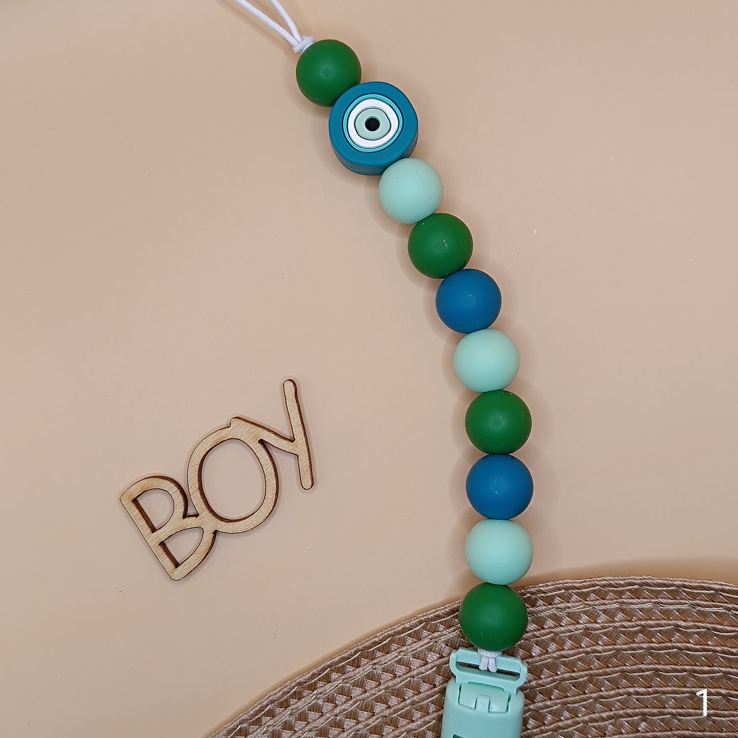 Boy's clip