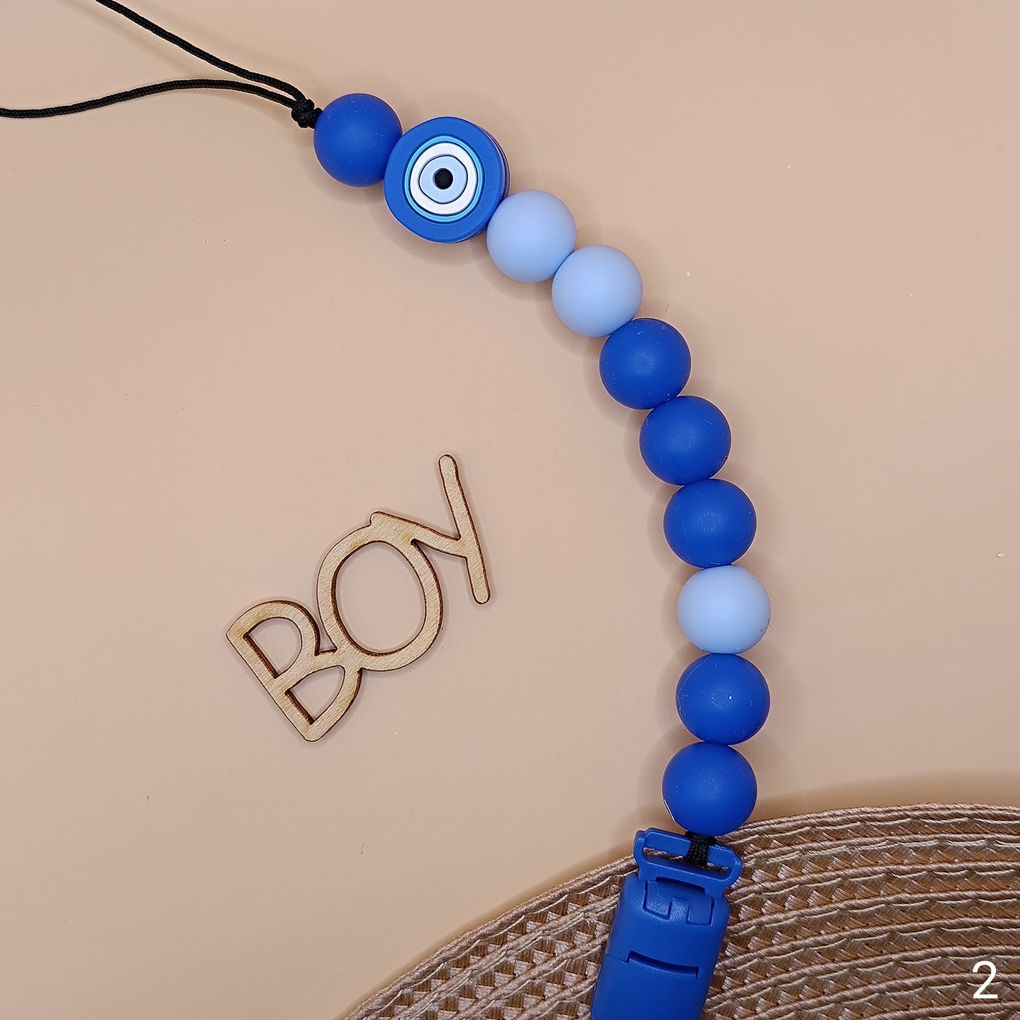 Boy's clip